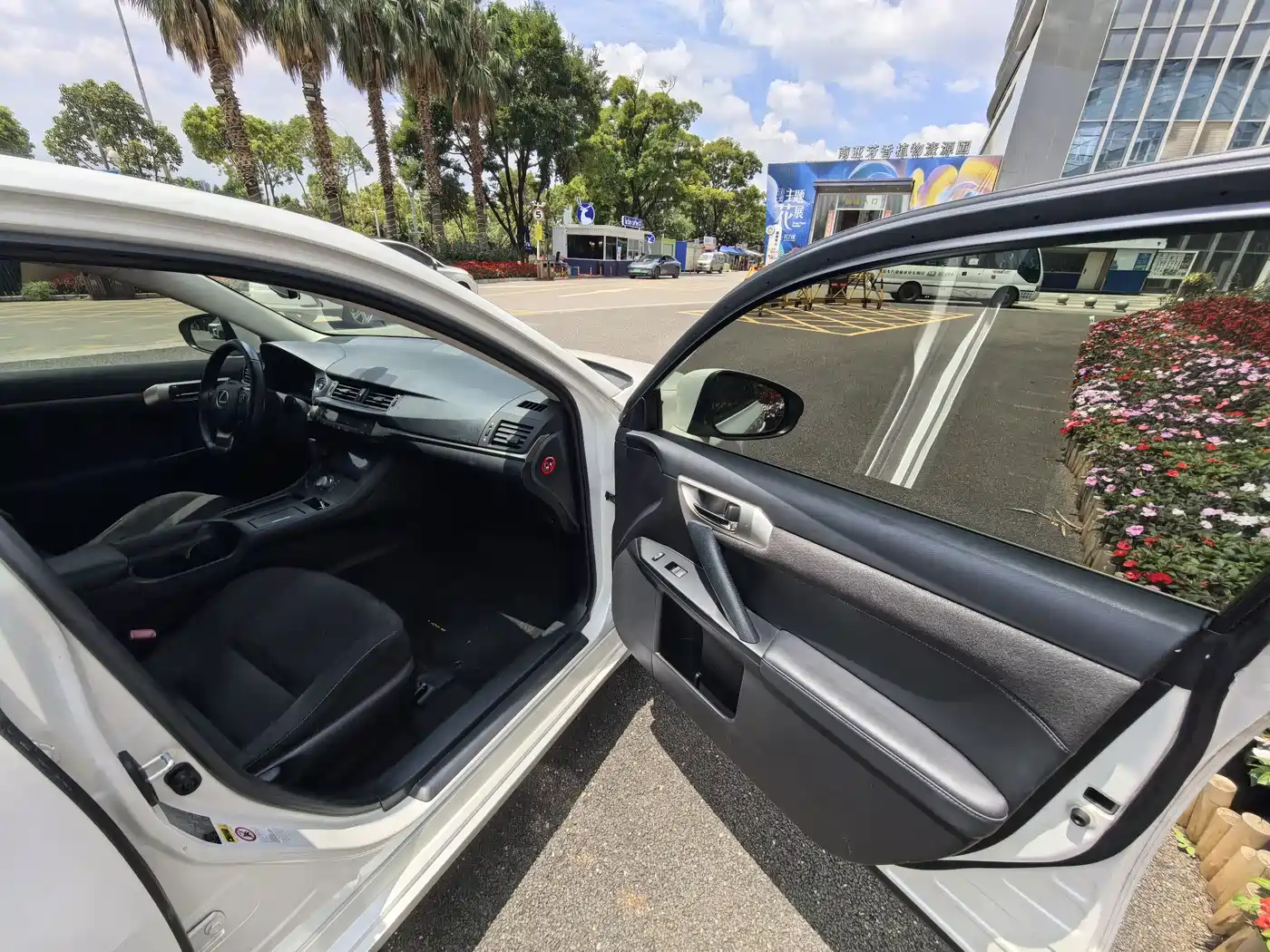 Lexus CT 2014 2014 CT200h Elite Monochrome