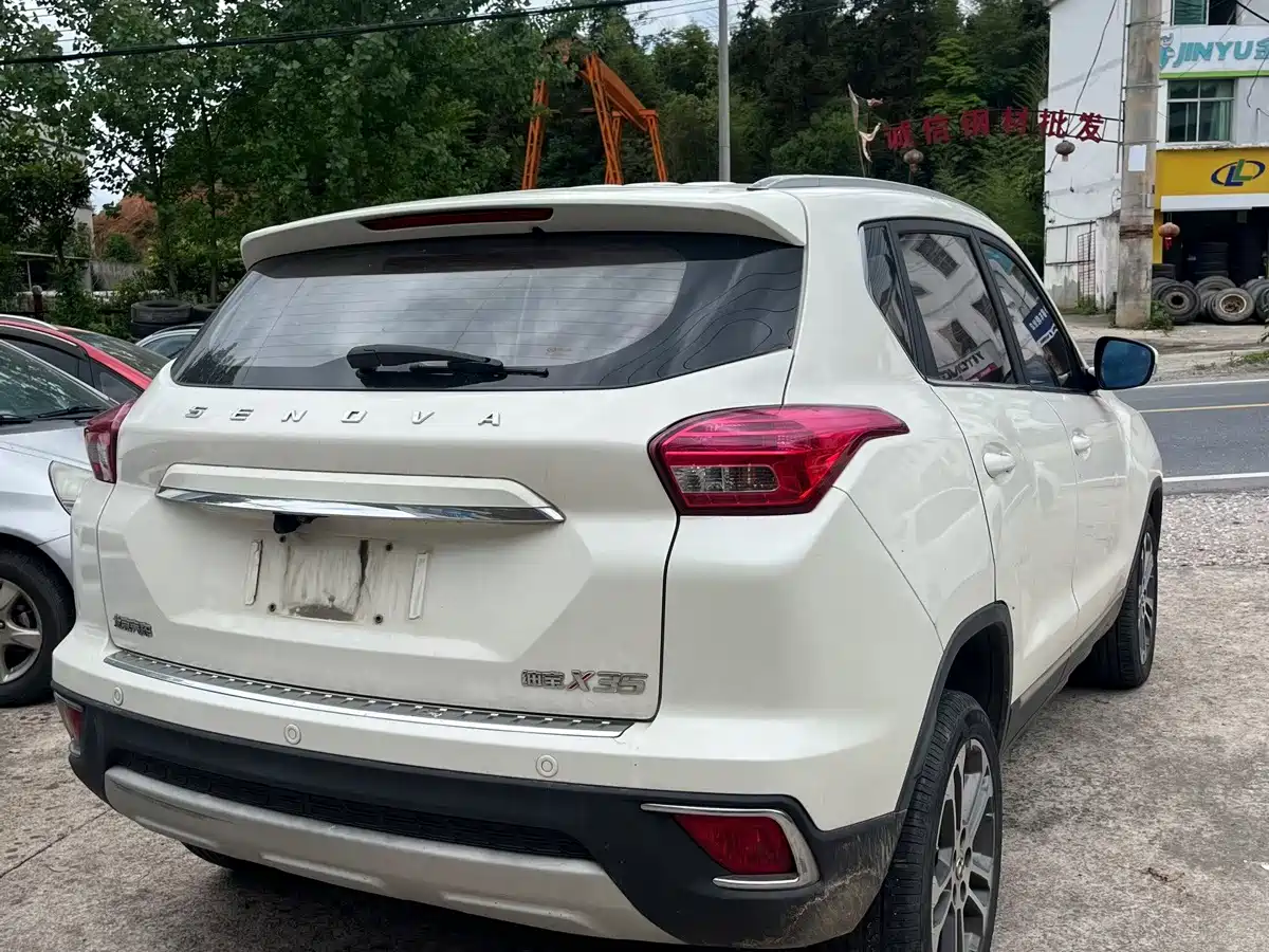 BAIC Senova X35 2017 2016 1.5L Automatic Luxury Edition