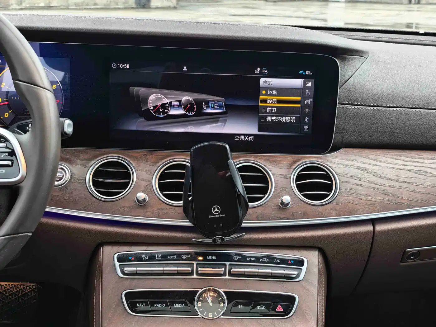 Mercedes-Benz E-Class 2020 E 300 L Luxury Model фото 7