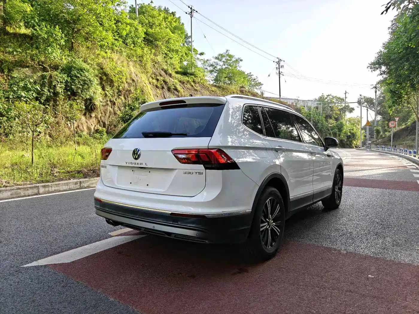 Volkswagen Tiguan L 2021 330TSI Automatic 2WD Smart фото 17