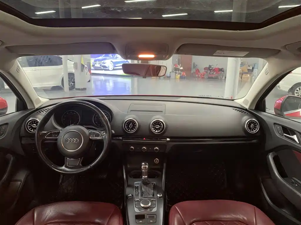 Audi A3 2016 Limousine 35 TFSI Leadership фото 12