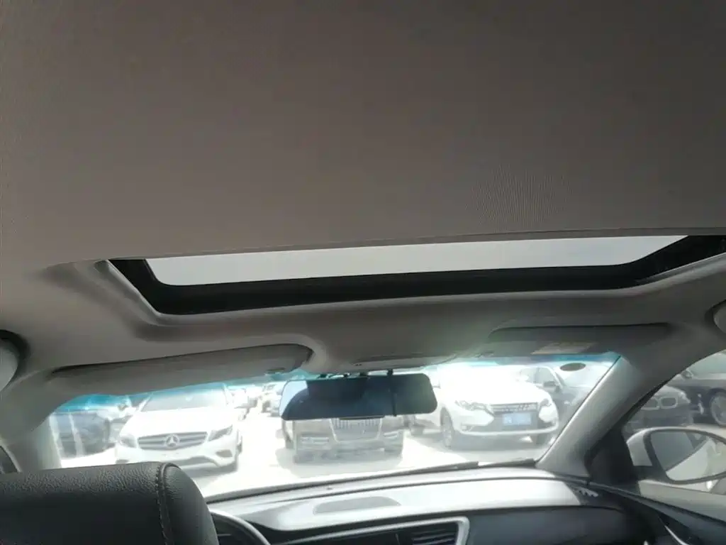 Buick Excelle 2019 18T Auto Connected Elite China VI фото 18