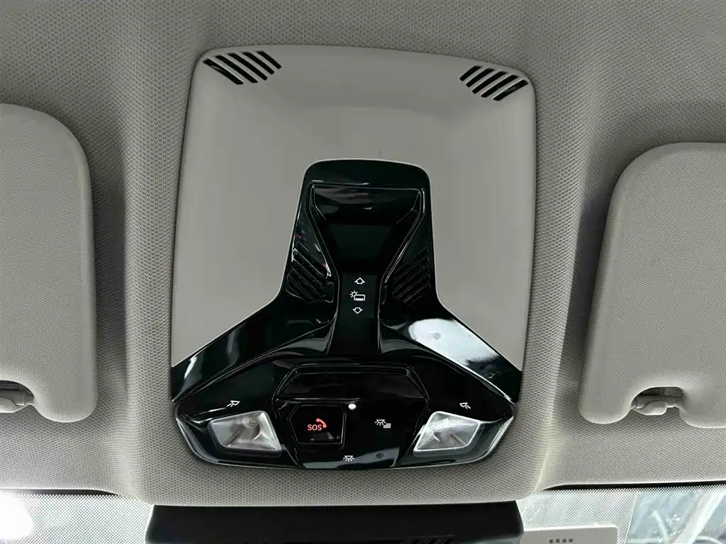 BMW X1 2023 sDrive20Li X Design Package фото 8