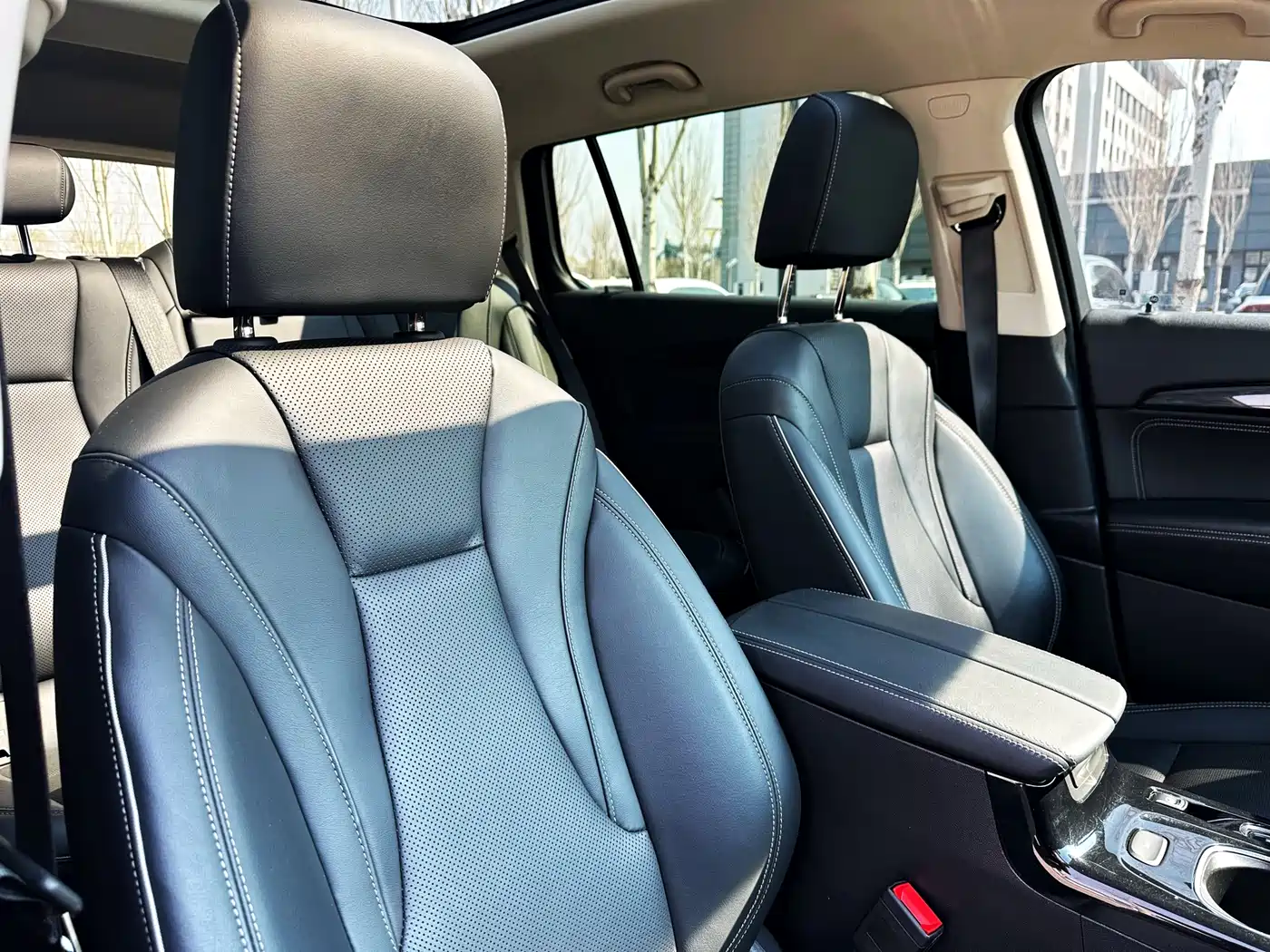 Buick Envision Plus 2022 Enclave Plus 652T 5-Seater AWD Luxury фото 13