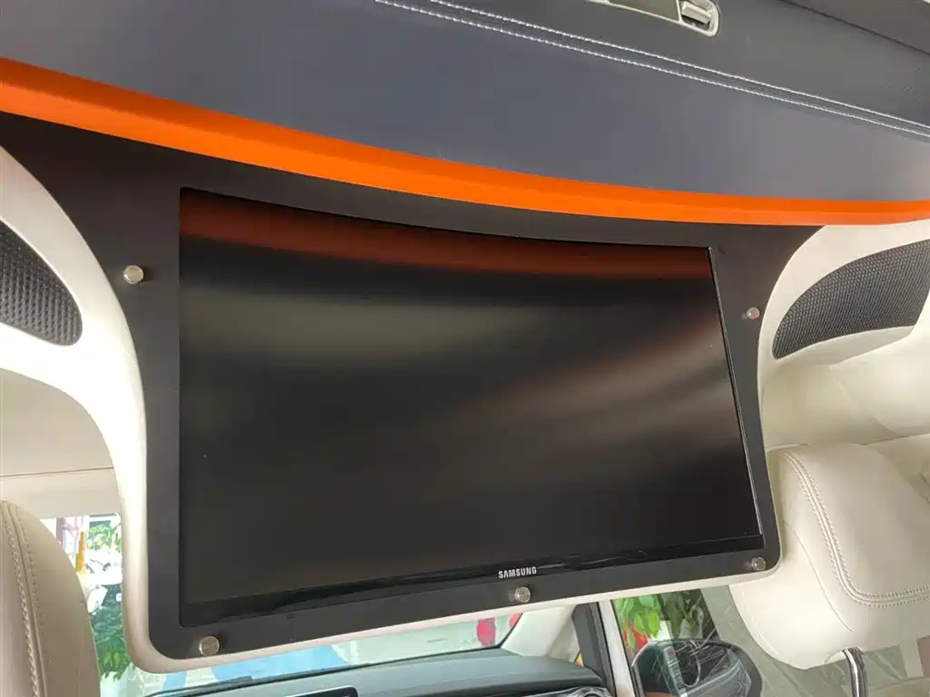 MERCEDES-BENZ V CLASS