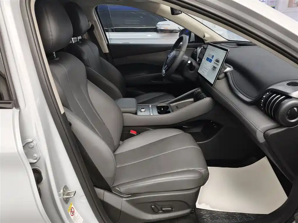 BYD Yuan PLUS 2025 Smart Drive 510KM Excellence Edition фото 20