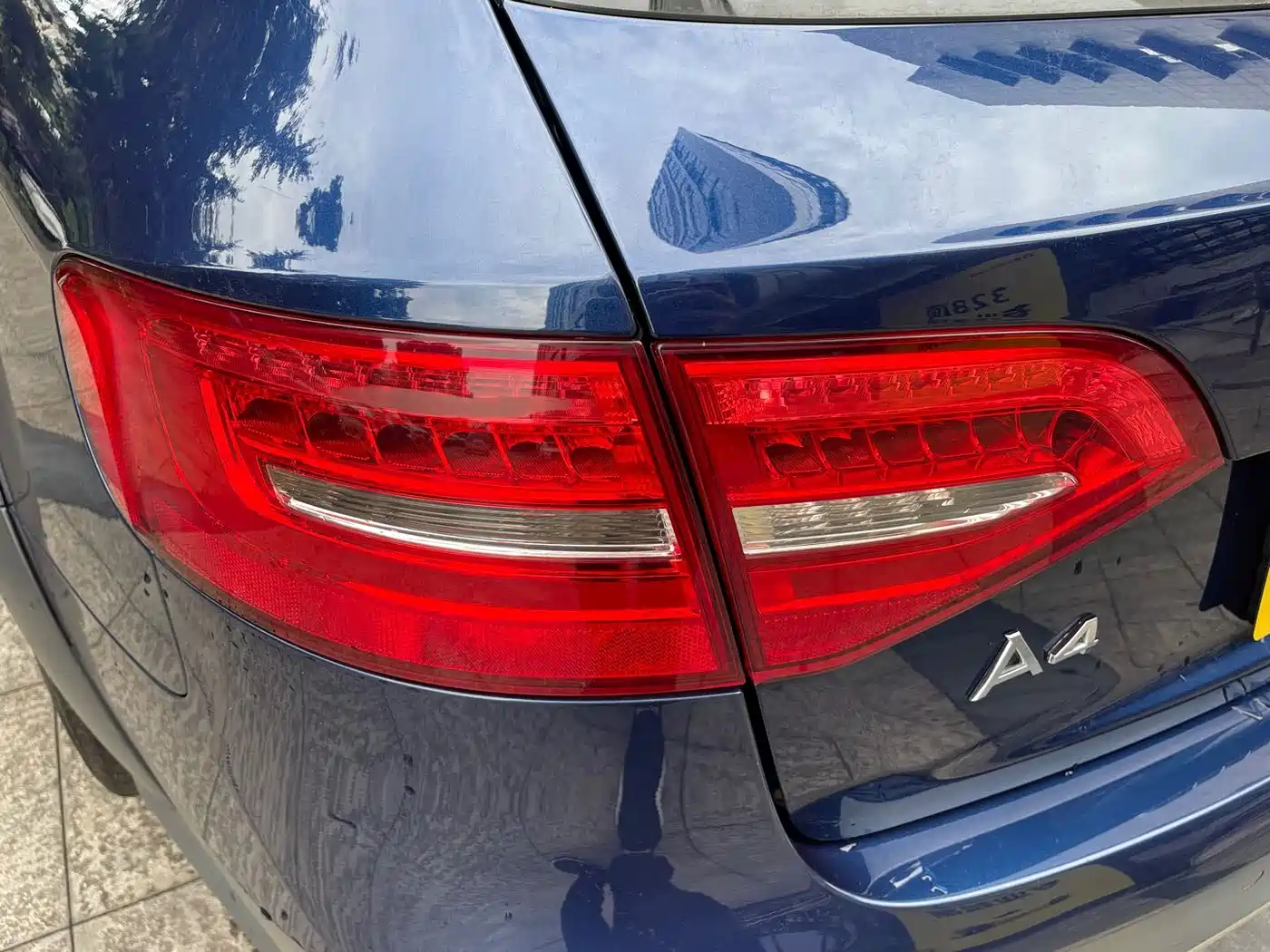 Photo 18 - Audi A4 (Import)
