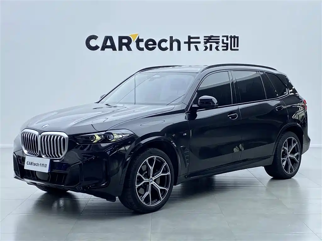 BMW X5 2023 xDrive 30Li Premium M Sport Black Night Package