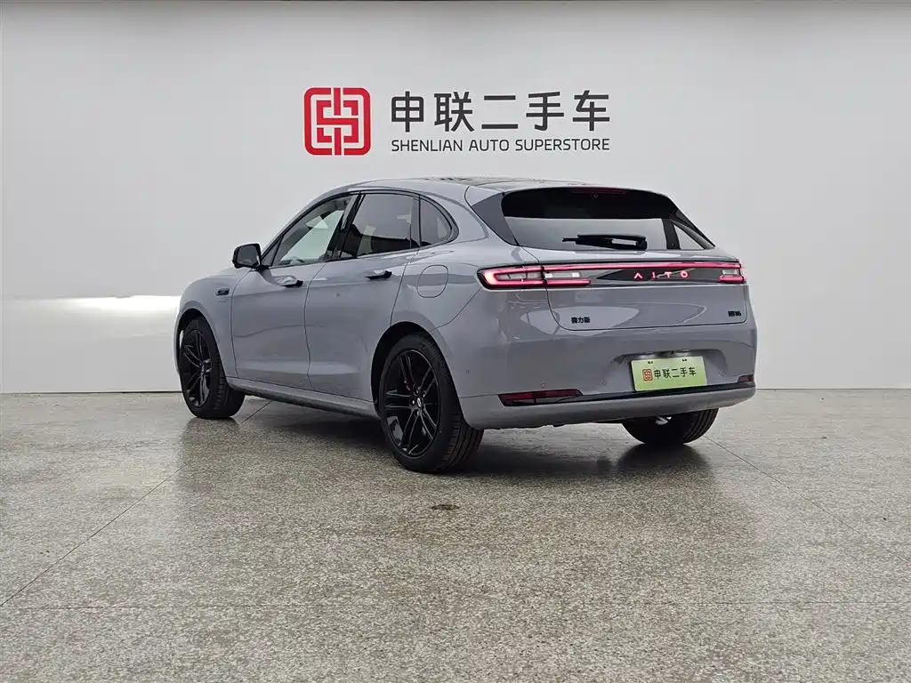 AITO Wenjie AITO M5 2025 Extended Range Ultra AWD фото 3