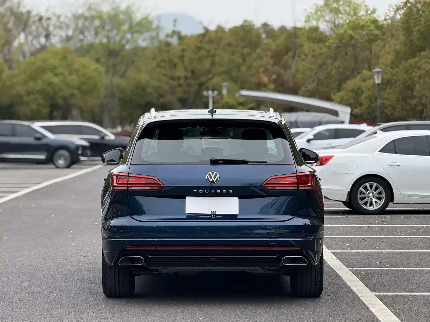 VOLKSWAGEN TOUAREG
