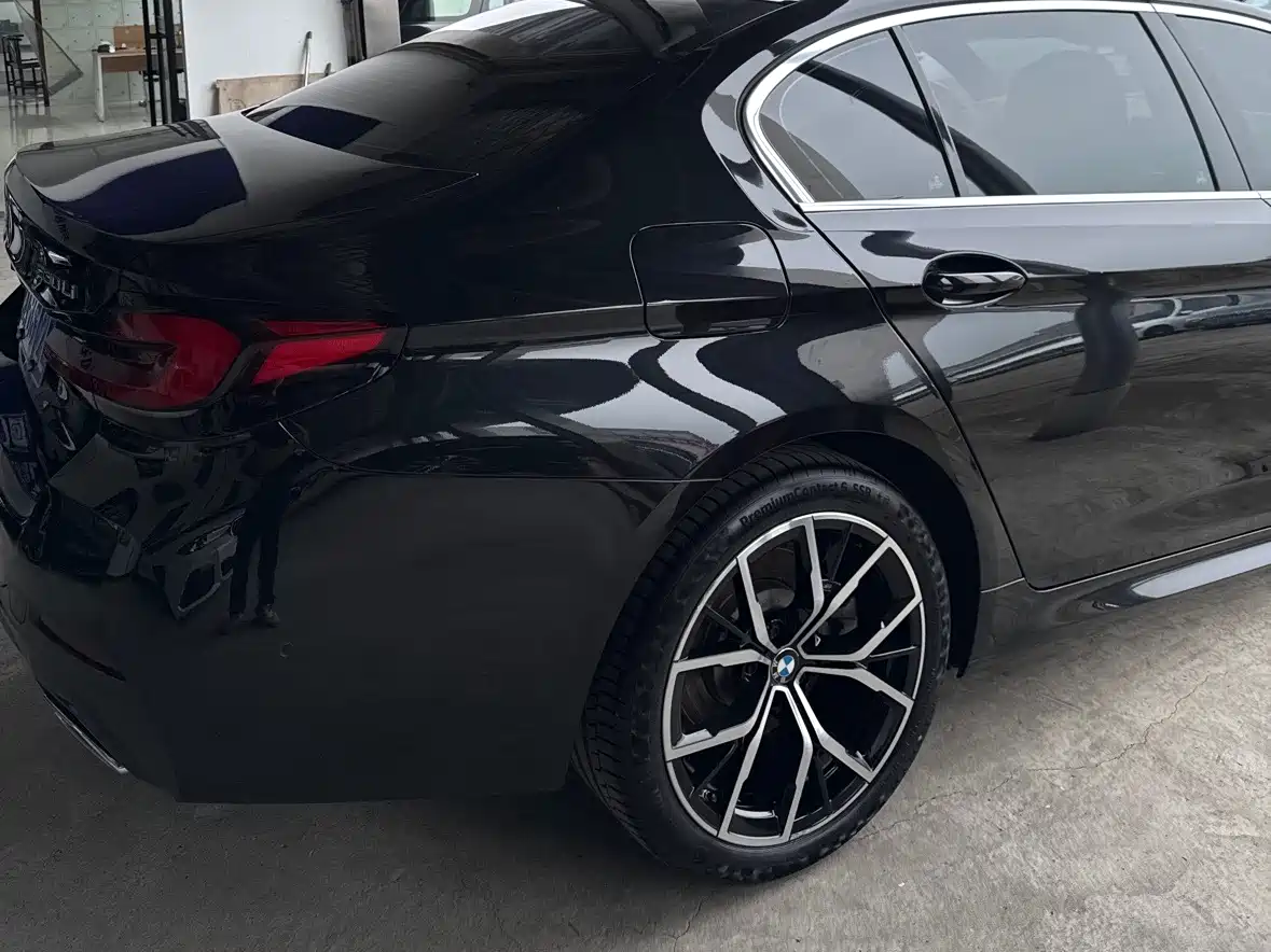 BMW 5 Series 2022 530Li Exclusive M Sport Package фото 14