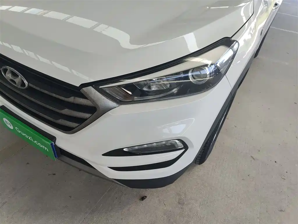 Hyundai Tucson 2015 1.6T Dual Clutch 2WD Smart фото 18