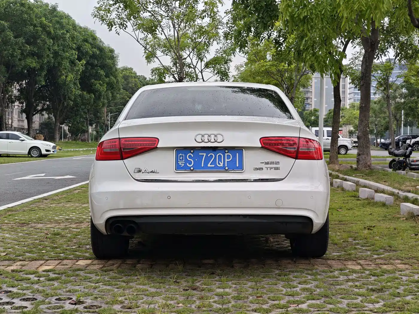 Audi A4L 2013 35 TFSI Automatic Standard фото 7