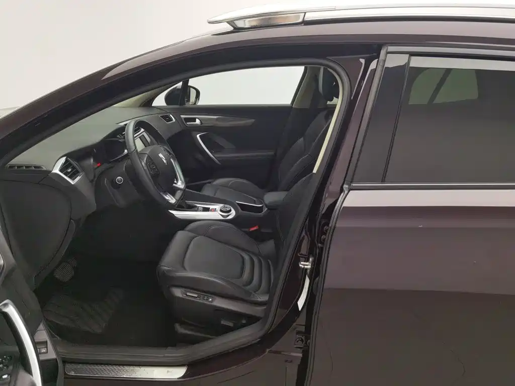 DS 6 2017 2016 1.6T Luxury THP160