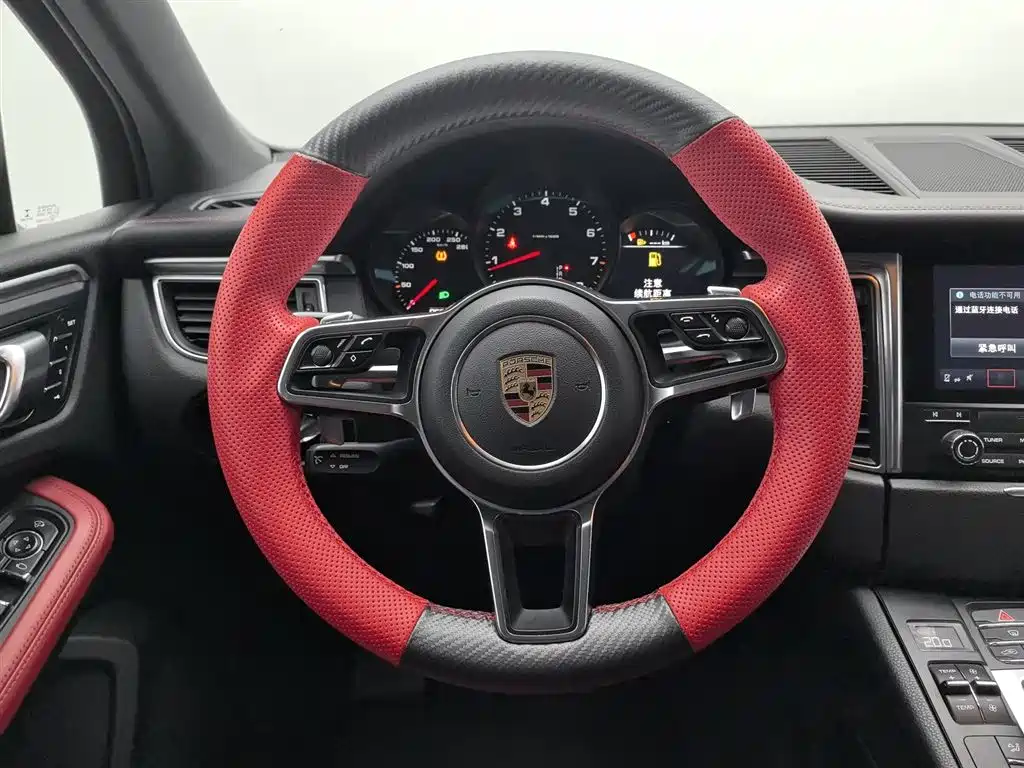 Porsche Macan 2017 Macan 2.0T фото 11