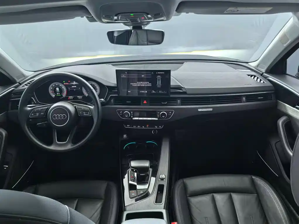 Audi A4 (Import) 2023 Model allroad quattro фото 7