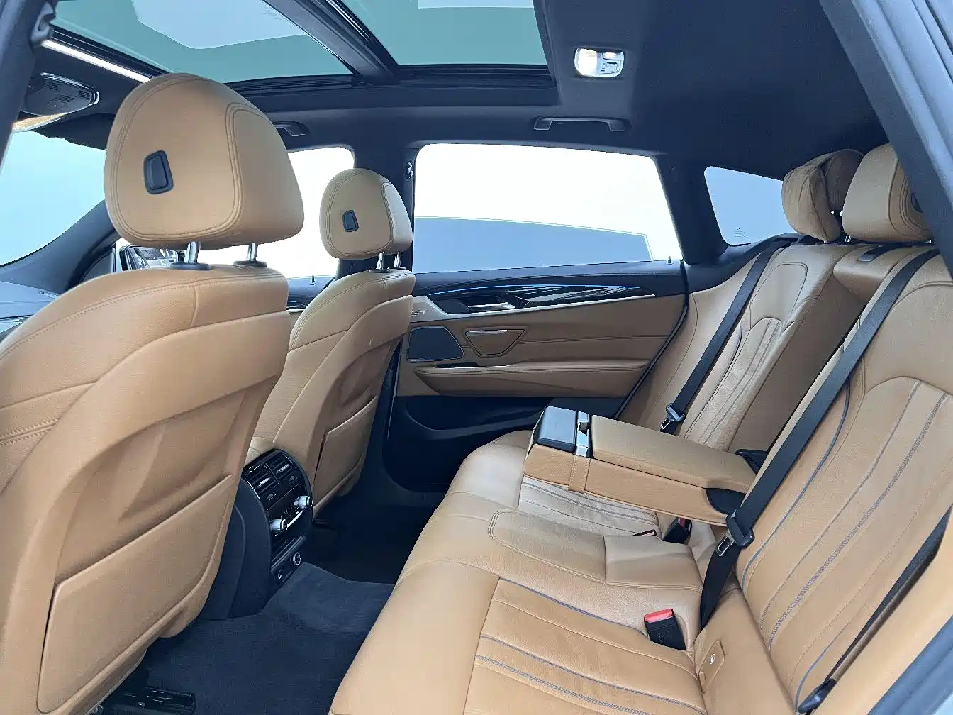 BMW 6 Series GT 2018 630i M Sport Package фото 18