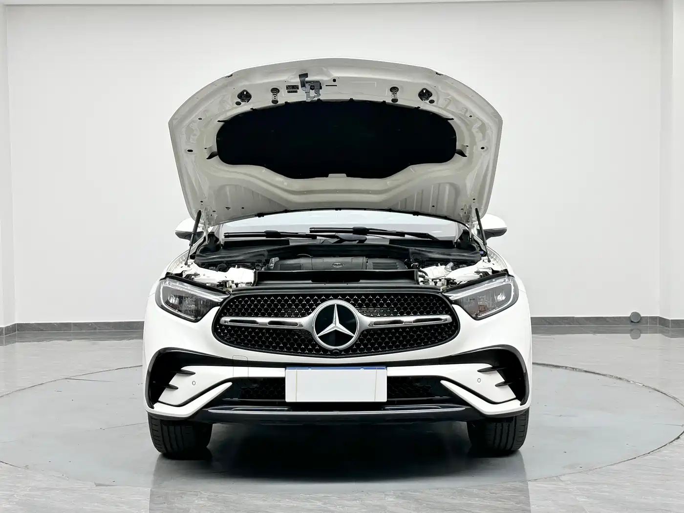 Mercedes-Benz GLC 2024 GLC 260 L 4MATIC Luxury 5-seater фото 27