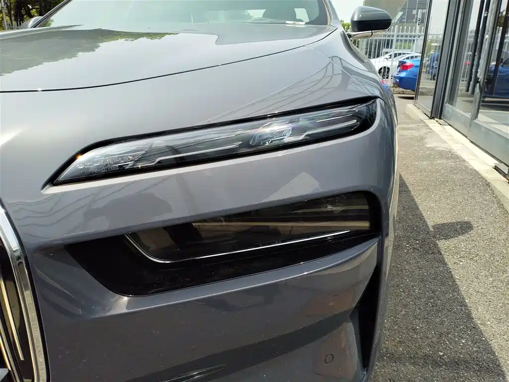 BMW i7 2023 eDrive50L Premium M Sport Package фото 18