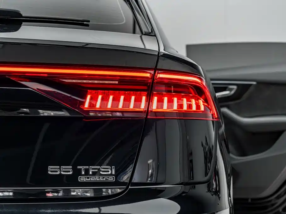 Audi Q8 2020 2021 Model 55 TFSI Premium Dynamic