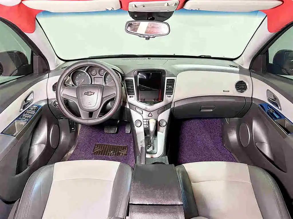 Chevrolet Cruze 2012 1.6L SE AT фото 9