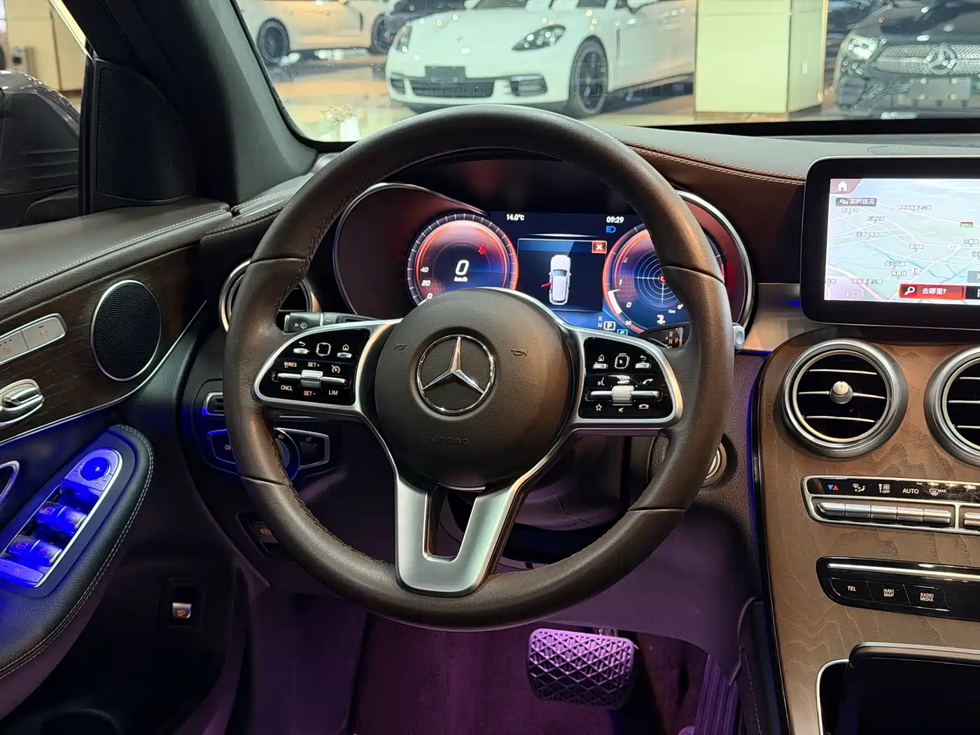 Mercedes-Benz GLC 2021 GLC 260 L 4MATIC Sporty фото 12