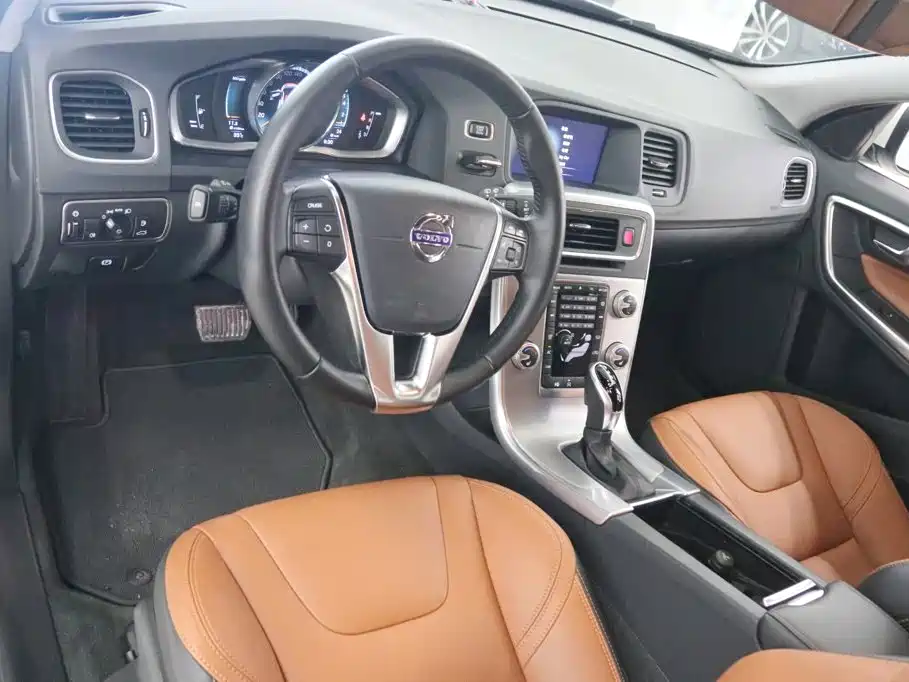 Volvo V60 2017 2017 T5 Zhi Ya Edition China V