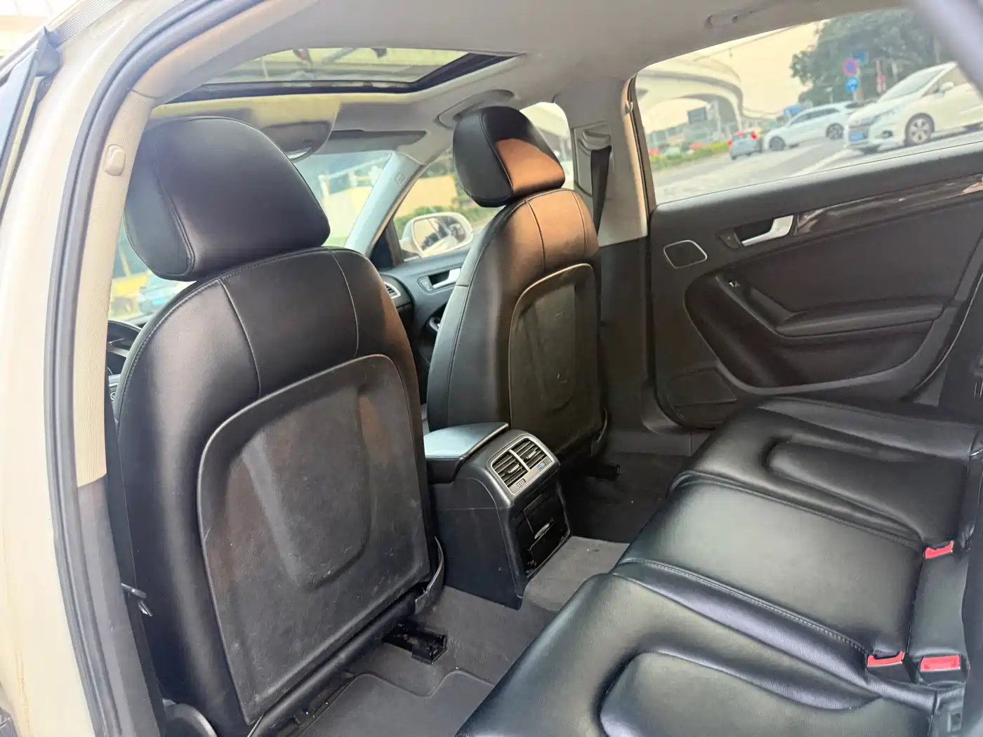 Audi A4L 2013 30 TFSI Automatic Comfort фото 11