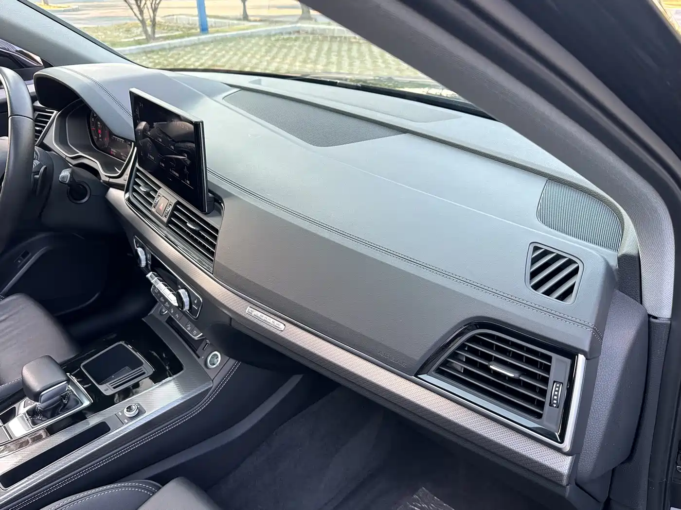 Audi Q5L 2022 40T Luxury Dynamic фото 22