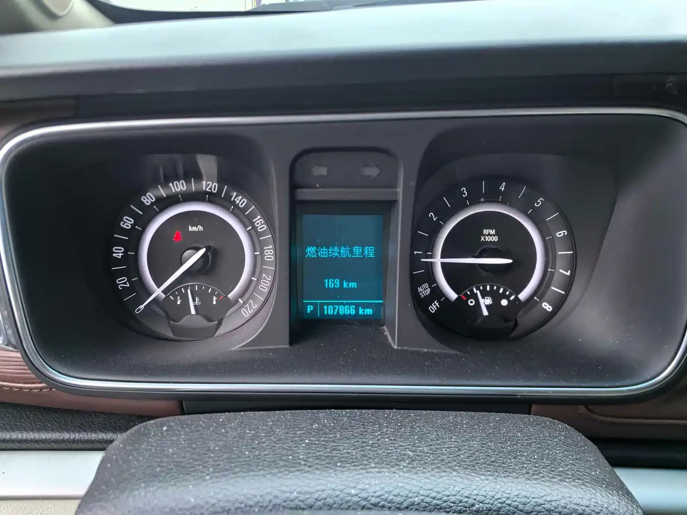 Buick GL8 2018 28T Luxury Model China VI фото 12