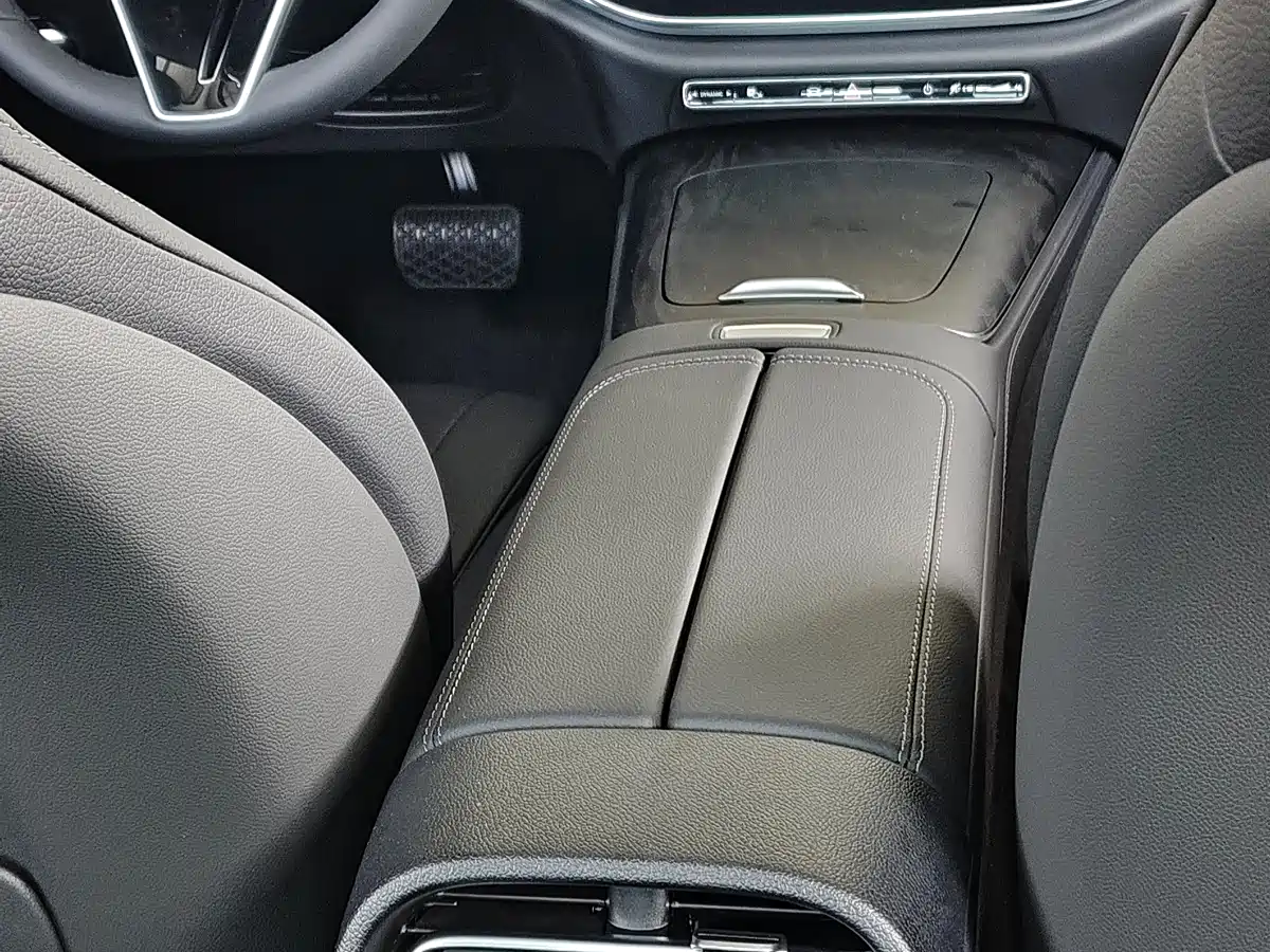 Mercedes-Benz E-Class (Import) 2025 E 260 Sport фото 3