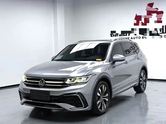 Volkswagen Tiguan L 330TSI, автомат, моноприводный, R-Line, Флагман