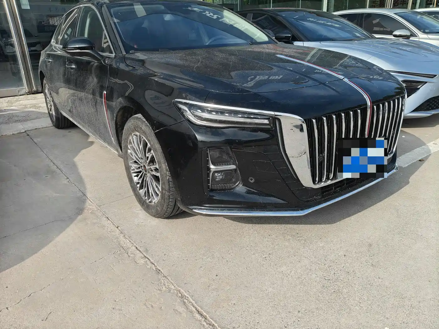 Hongqi H5 2025 1.5T DCT Flag Rhythm 500,000 Units Memorial Edition фото 3