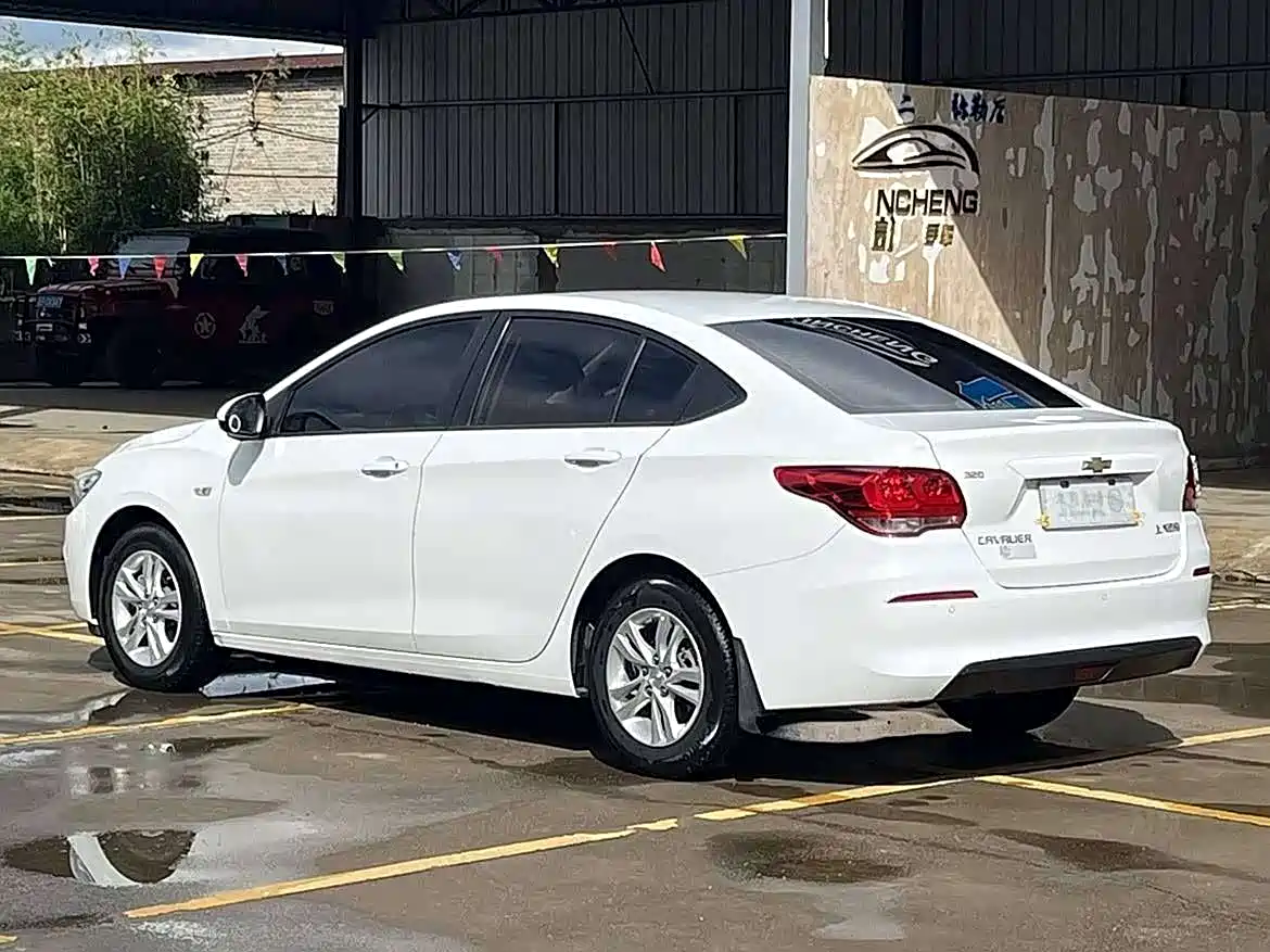 Chevrolet Cavalier 2019 320 Auto Sunroof Enjoyment Edition фото 6