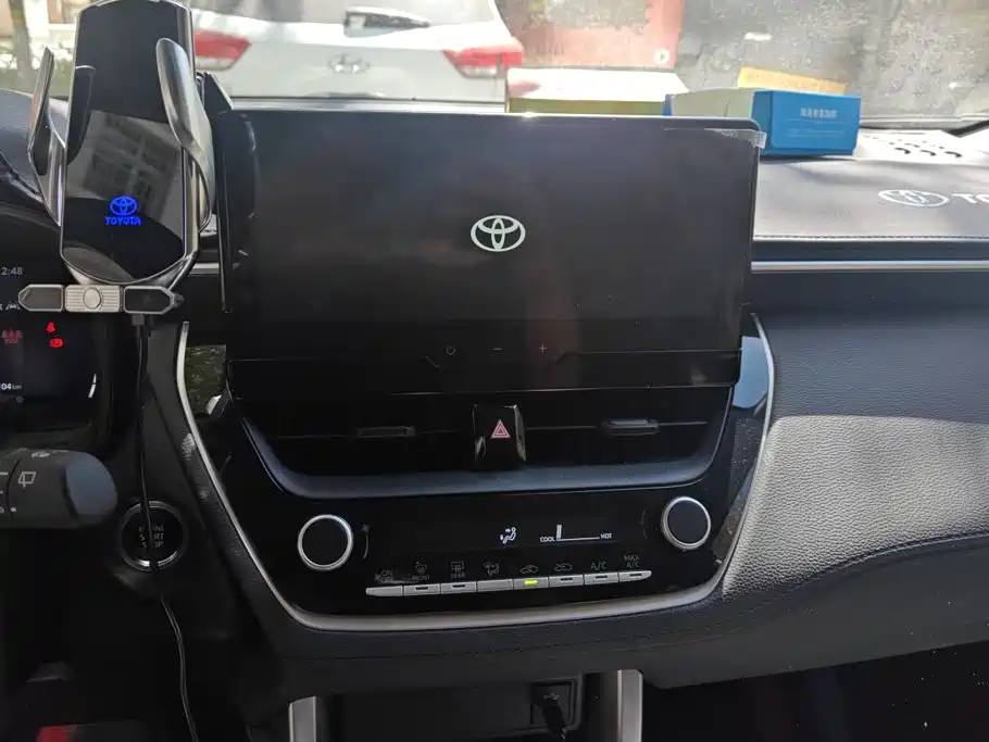 Photo 13 - Toyota Frontlander