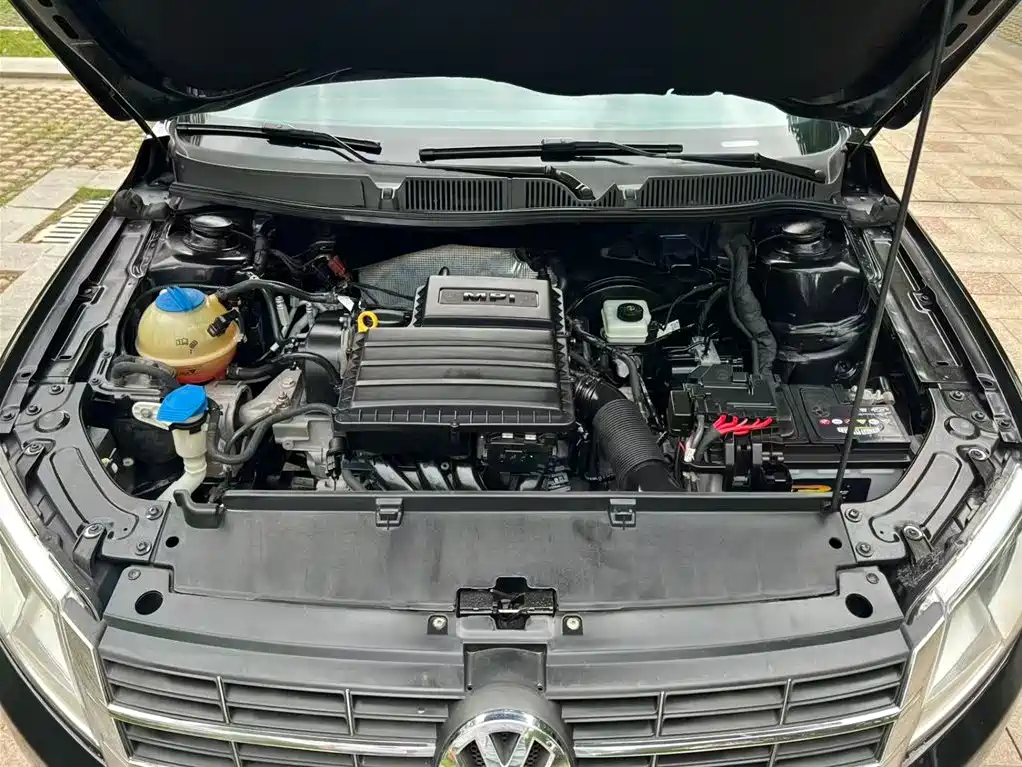 Volkswagen Lavida 2013 Facelift Classic 1.6L Automatic Trend фото 13