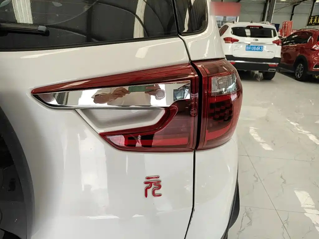 BYD Yuan 2017 2017 1.5L Auto Cool Connect