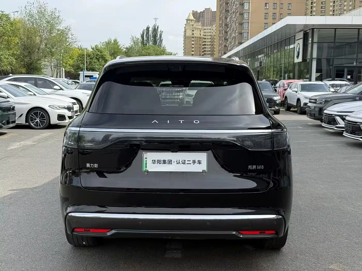 AITO Wenjie AITO M8 2025 Extended Range Ultra 53.4kWh 6-Seater фото 5