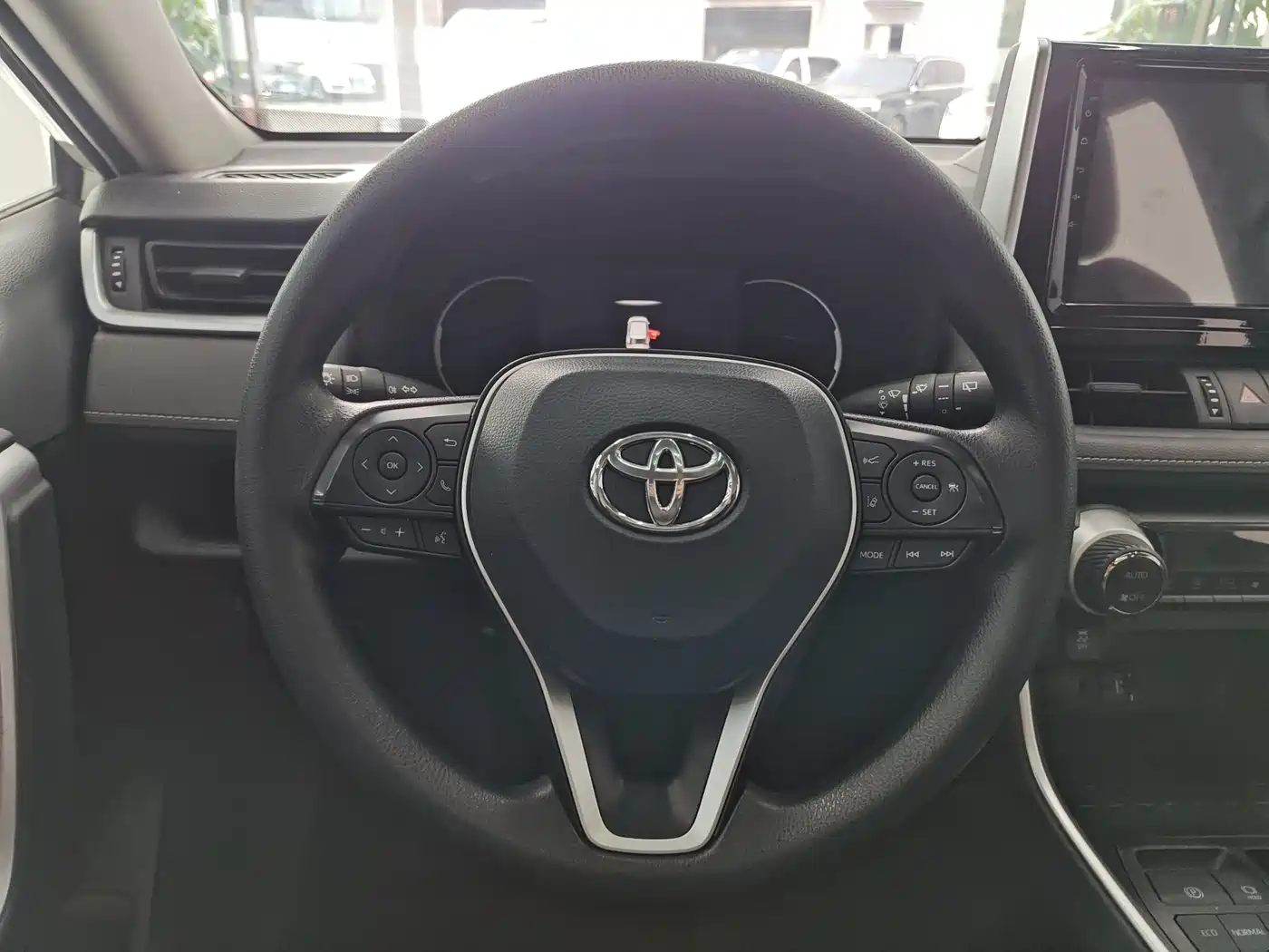 Toyota RAV4 Rongfang 2020 2.0L CVT 2WD Trend Edition фото 10