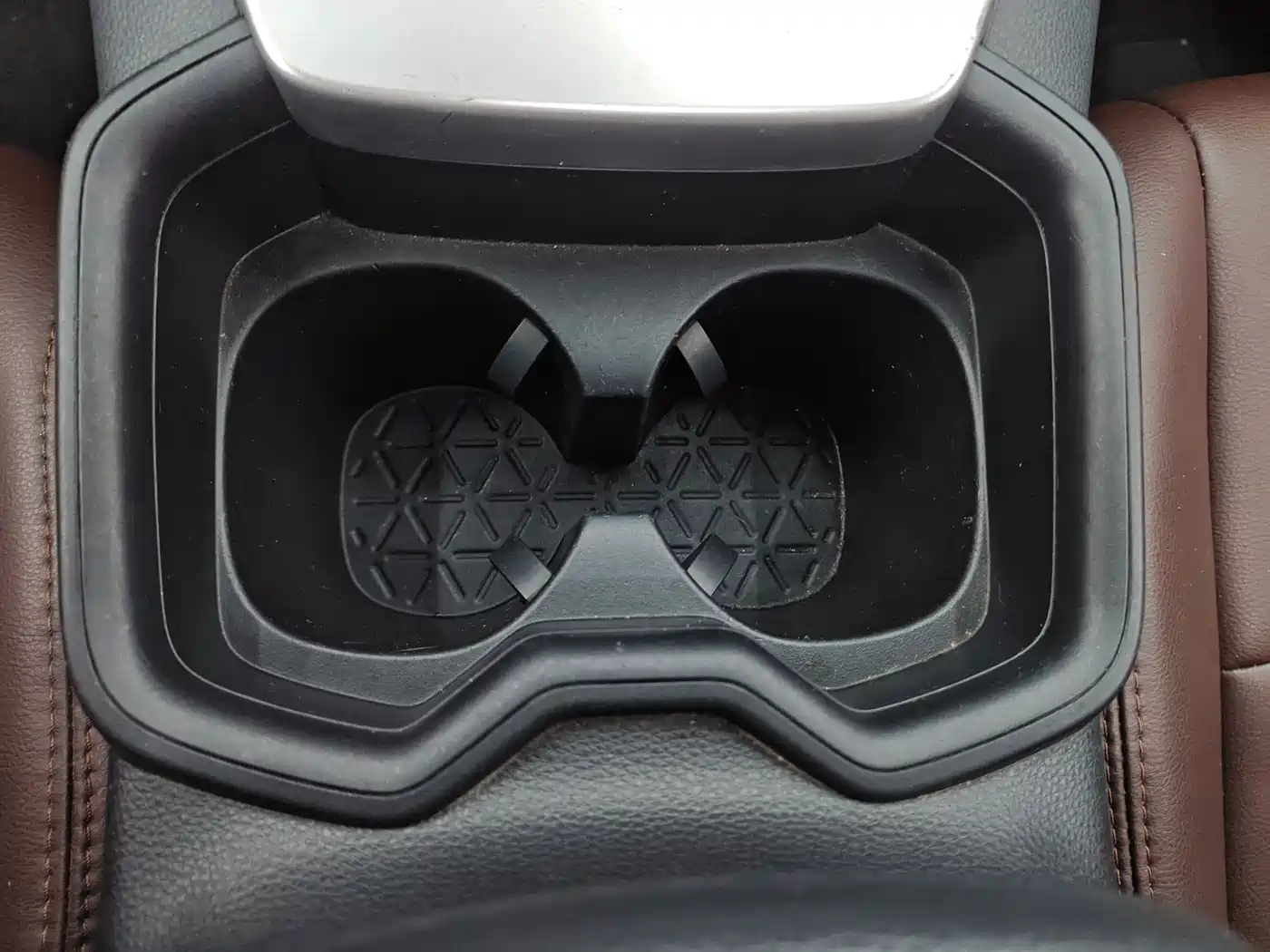 Toyota RAV4 Rongfang 2020 2.0L CVT 2WD Trend Edition фото 22