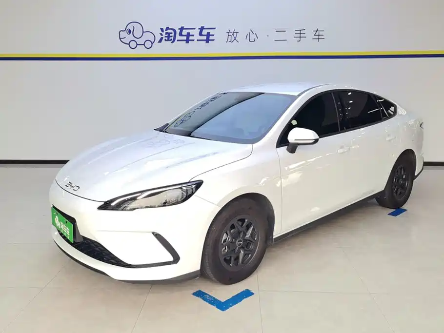 BYD Seal 05 DM-i 2025