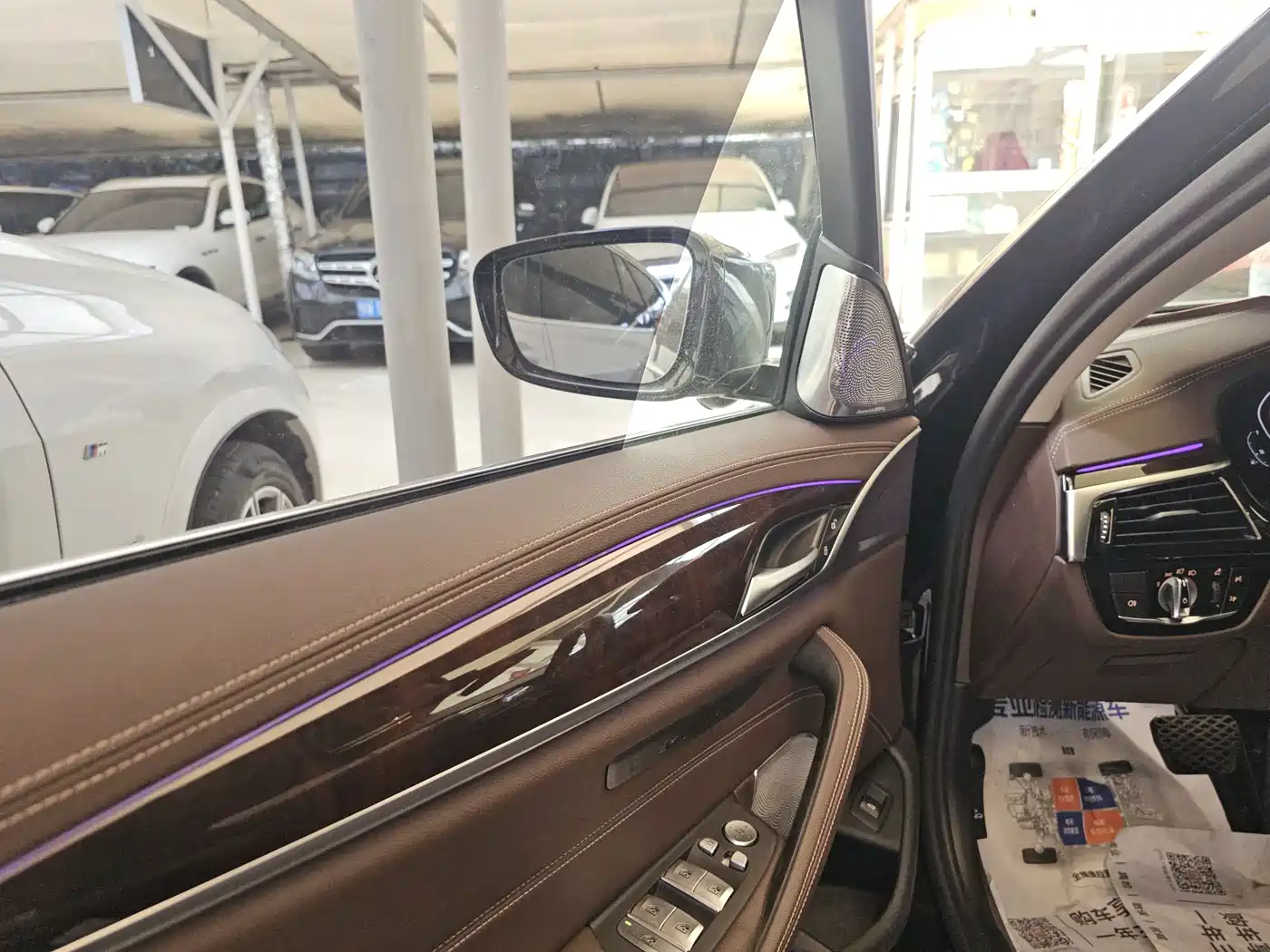BMW 5 Series 2020 525Li Luxury Package фото 5