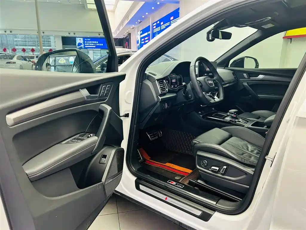 Audi Q5L 2024 Model 45 TFSI Luxury Dynamic фото 20