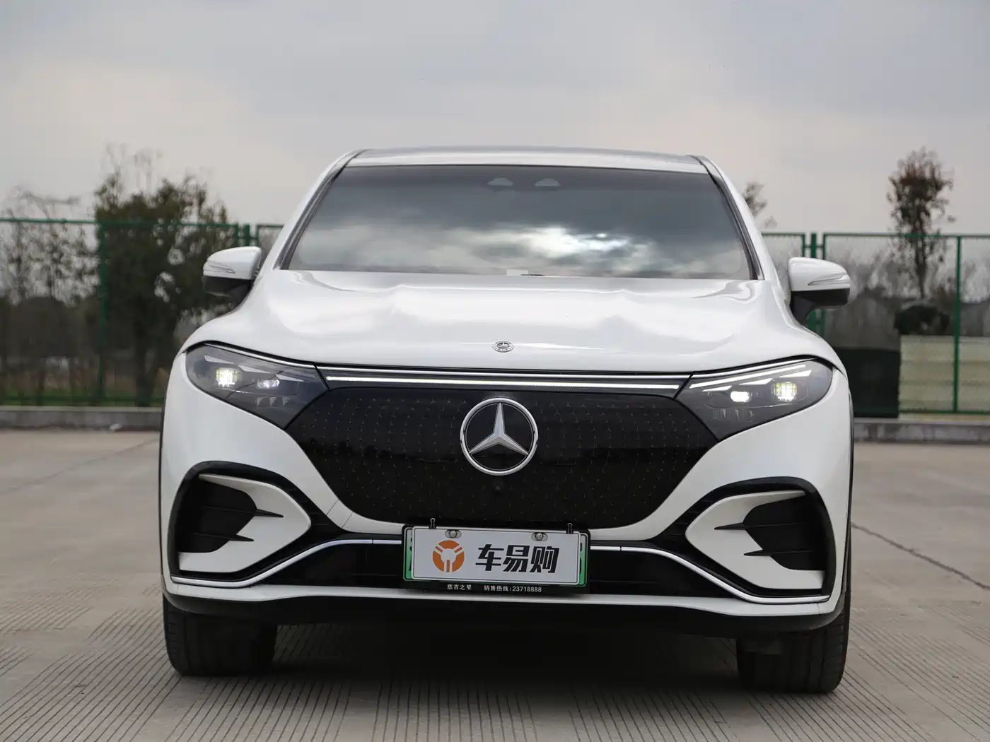 Mercedes-Benz EQS SUV 2023 450+ фото 2