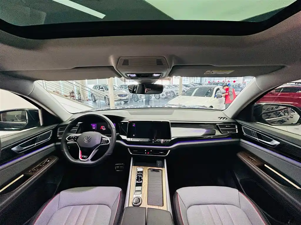 Volkswagen Teramont 2024 Teramont X 380TSI 4WD Premium Luxury Edition фото 14