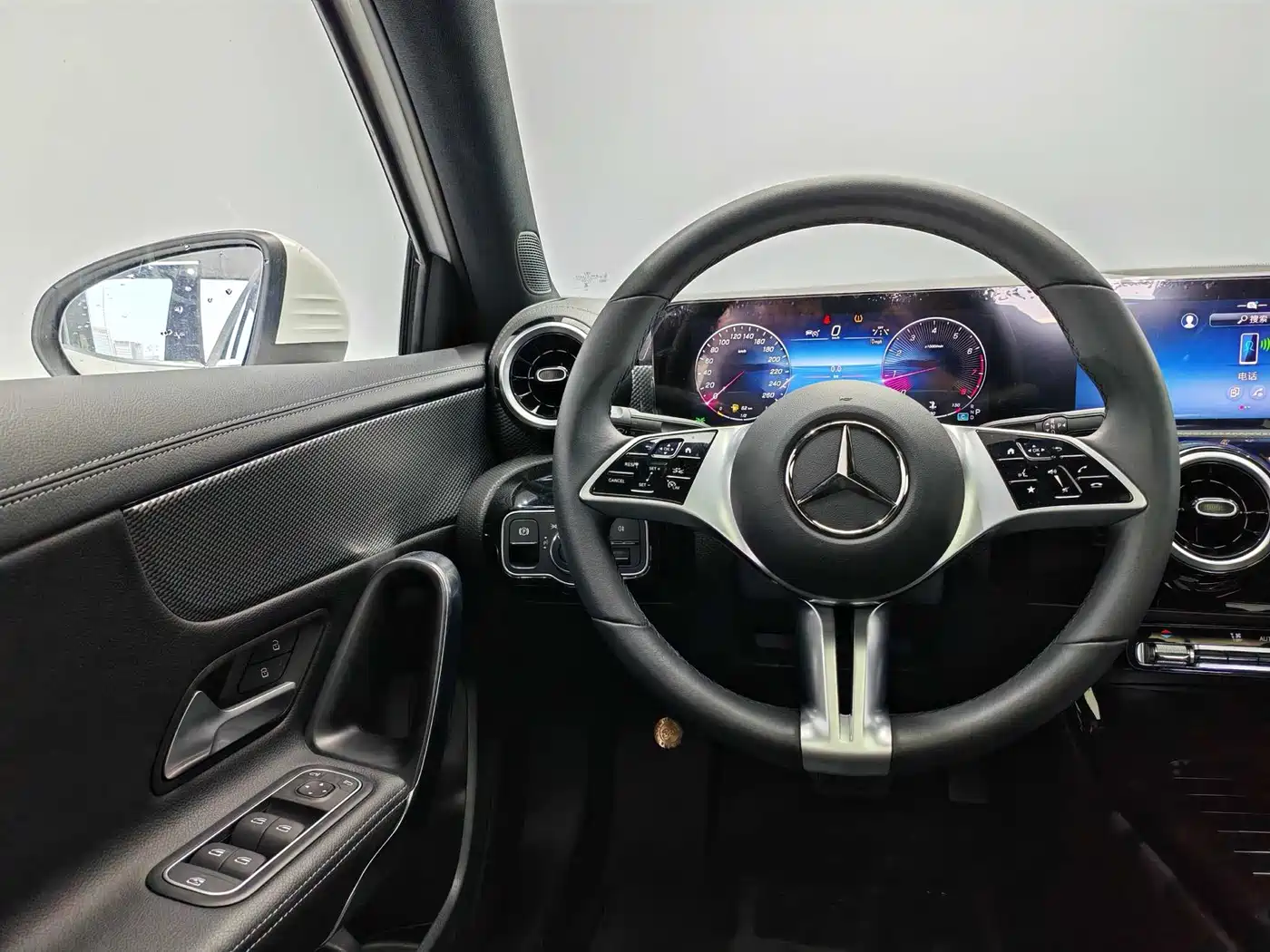 Mercedes-Benz A-Class 2025 A 180 L фото 9