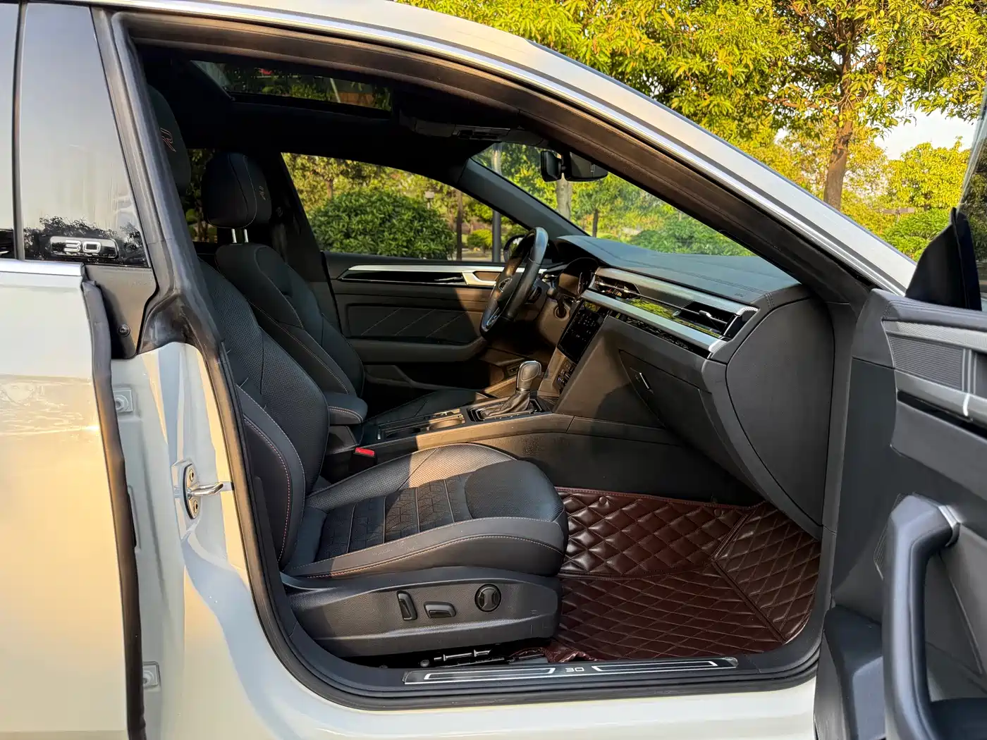 Volkswagen FAW-Volkswagen CC 2021 380TSI Eye-catching Edition фото 7