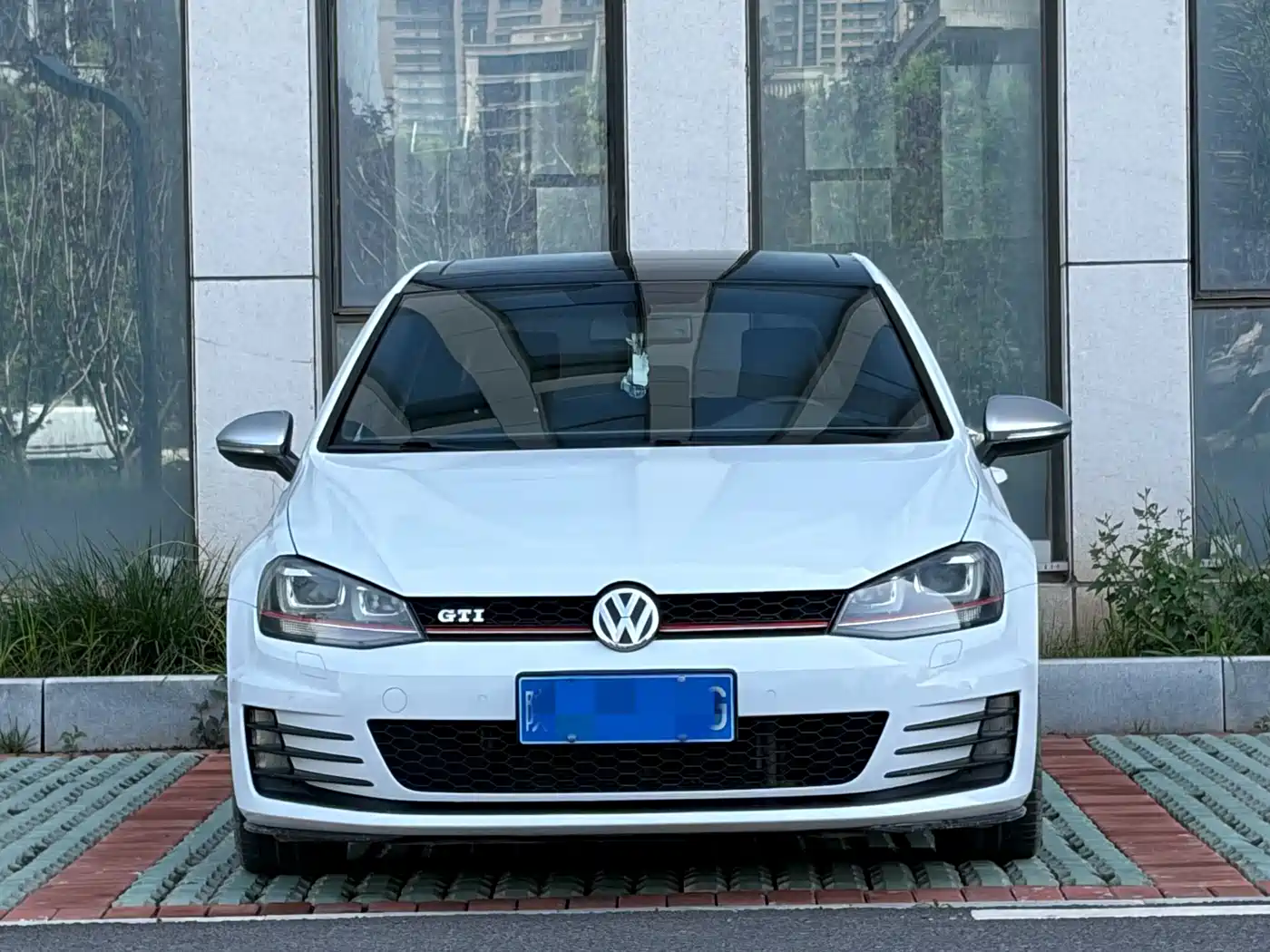 Volkswagen Golf GTI 2016 2.0TSI GTI фото 2