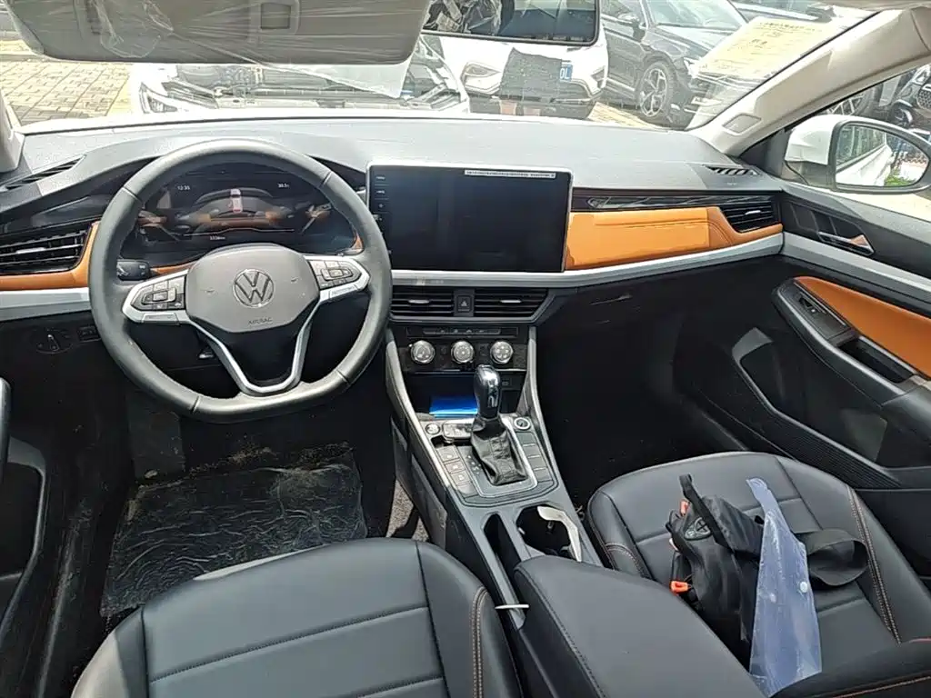 Volkswagen Bora 2025 Facelift 200TSI DSG Navigation Edition фото 16