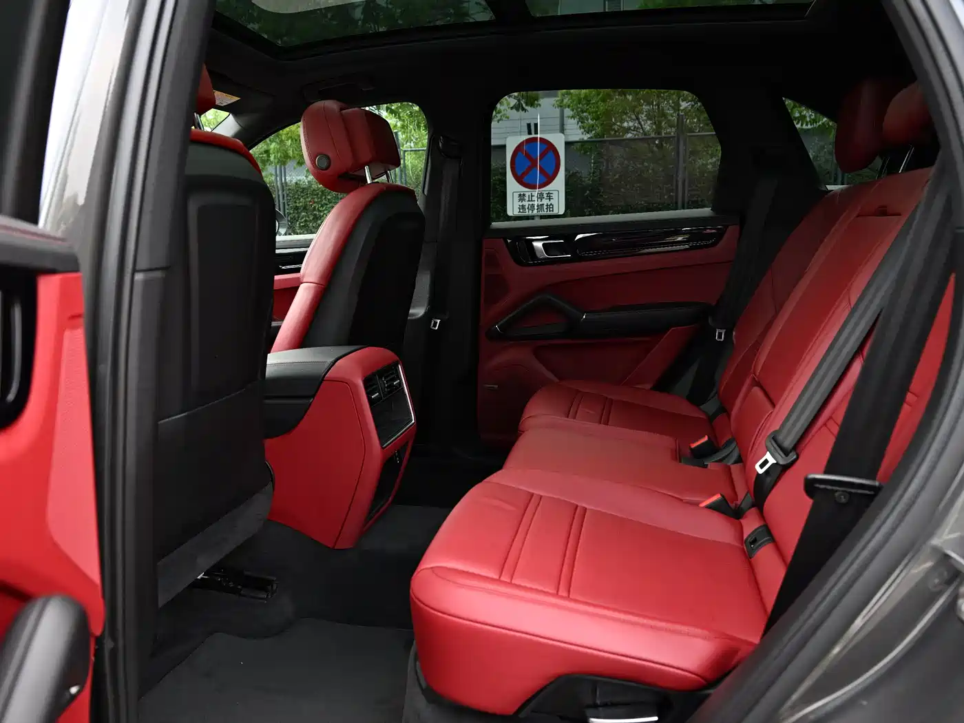Porsche Cayenne 2022 Cayenne 3.0T Platinum Edition фото 12